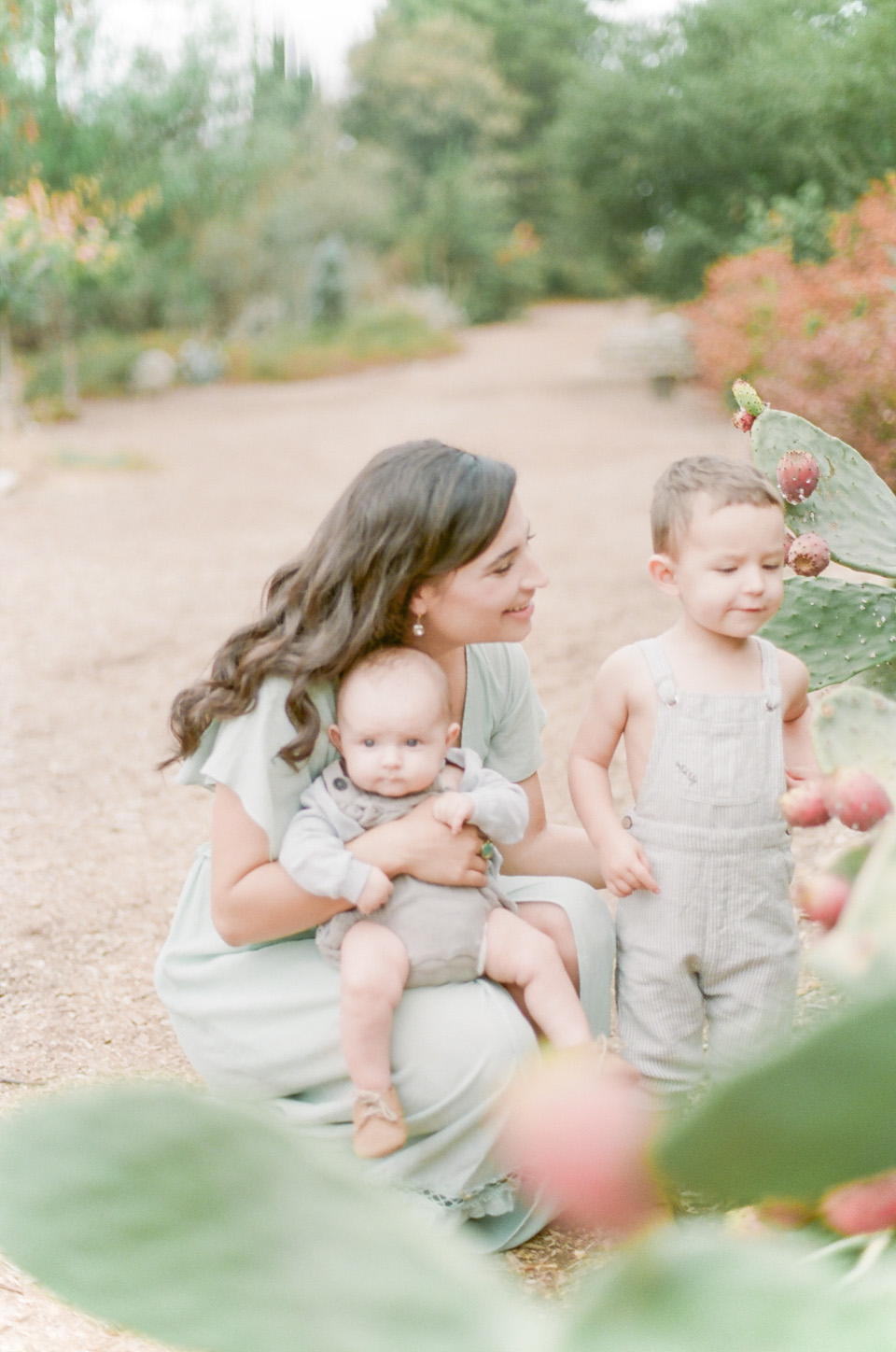 austin texas film photographer on location motherhood session the magically mundane workshop pasadena california travel shoot 12