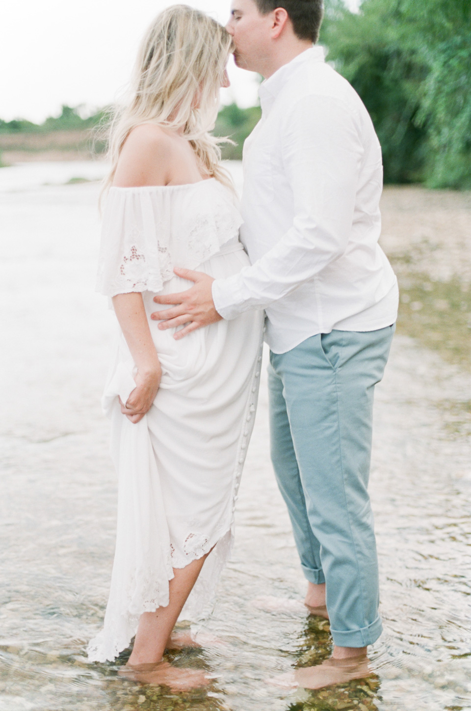 austin-texas-film-photographer-light-airy-maternity-session-colorado-river-9