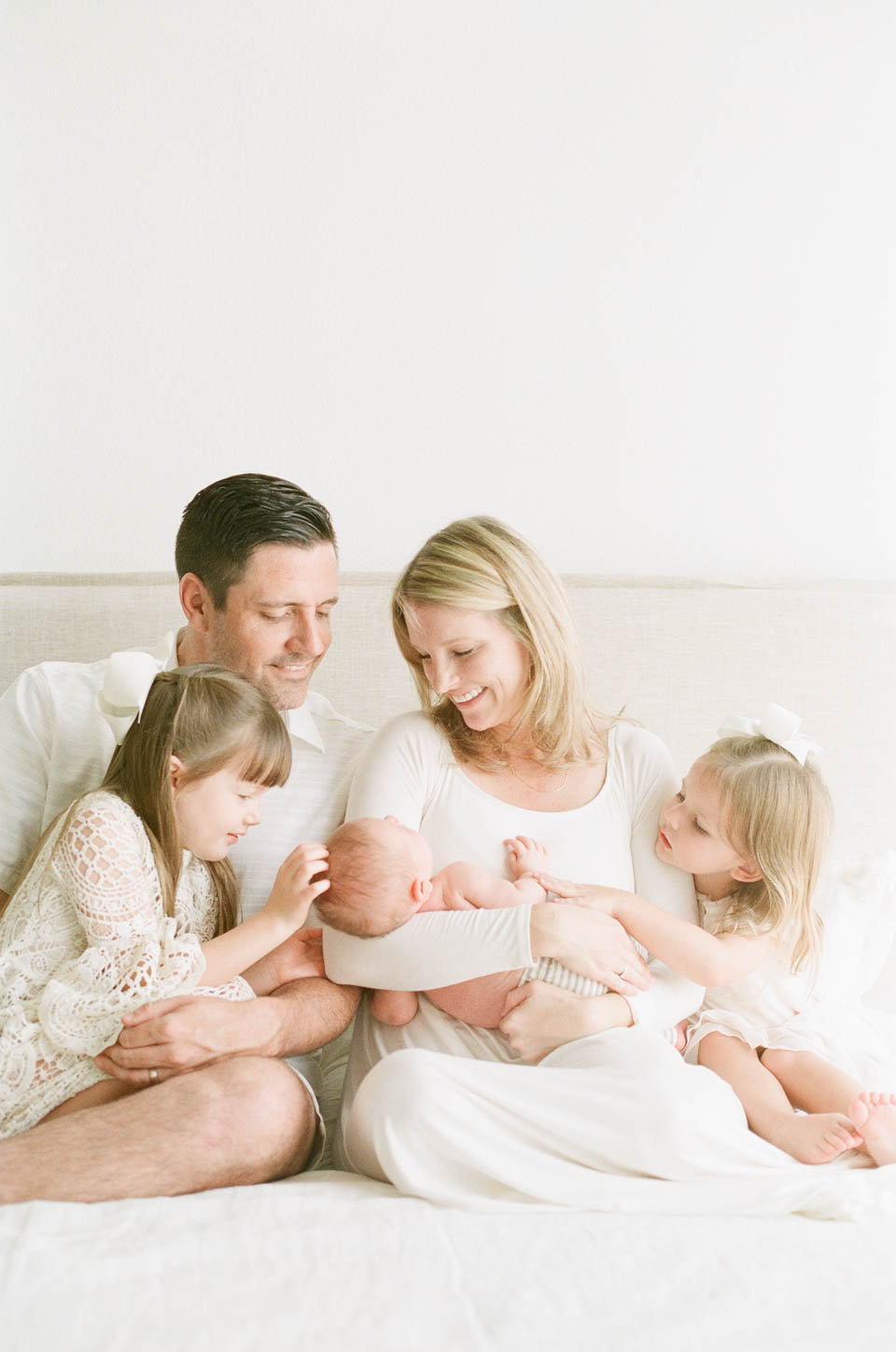 north-austin-natural-light-photographer-family-newborn-studio-session-light-airy-film-1
