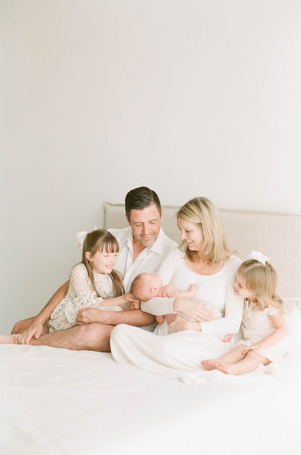 north-austin-natural-light-photographer-family-newborn-studio-session-light-airy-film-2