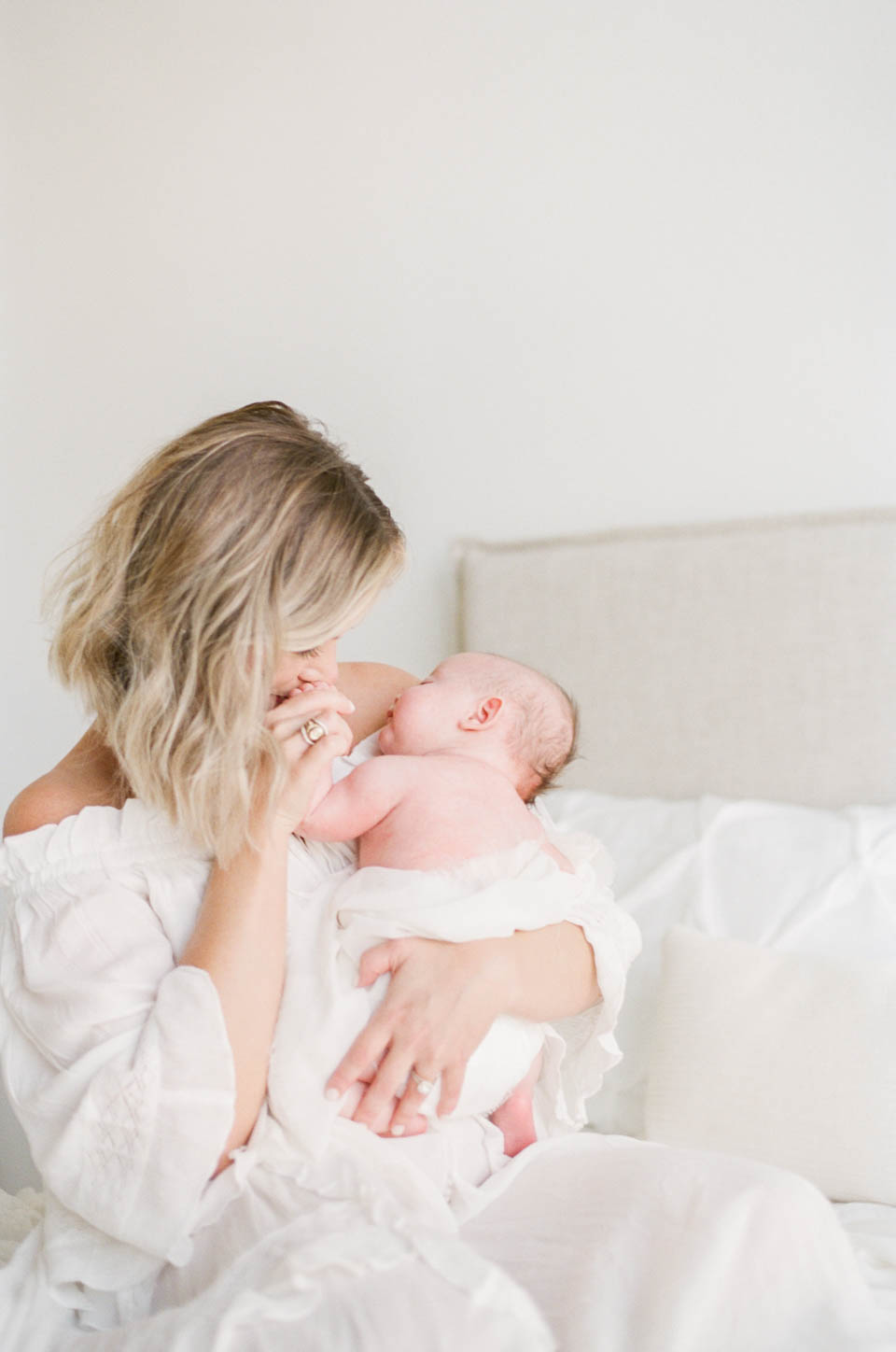 austin Film motherhood photographer light airy studio natural light boho newborn-12