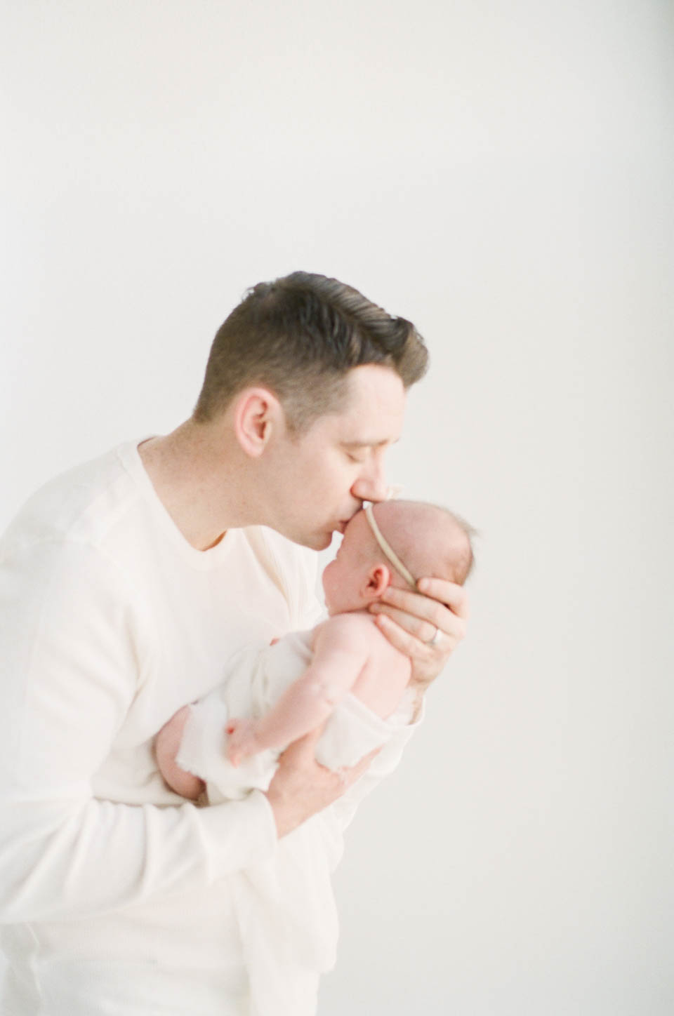 austin Film motherhood photographer light airy studio natural light boho newborn-3