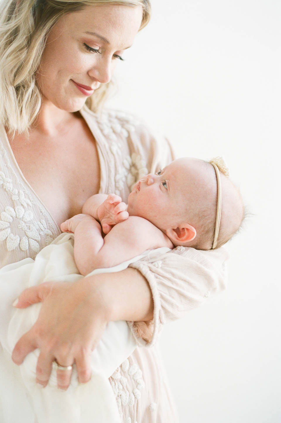 austin Film motherhood photographer light airy studio natural light boho newborn-5