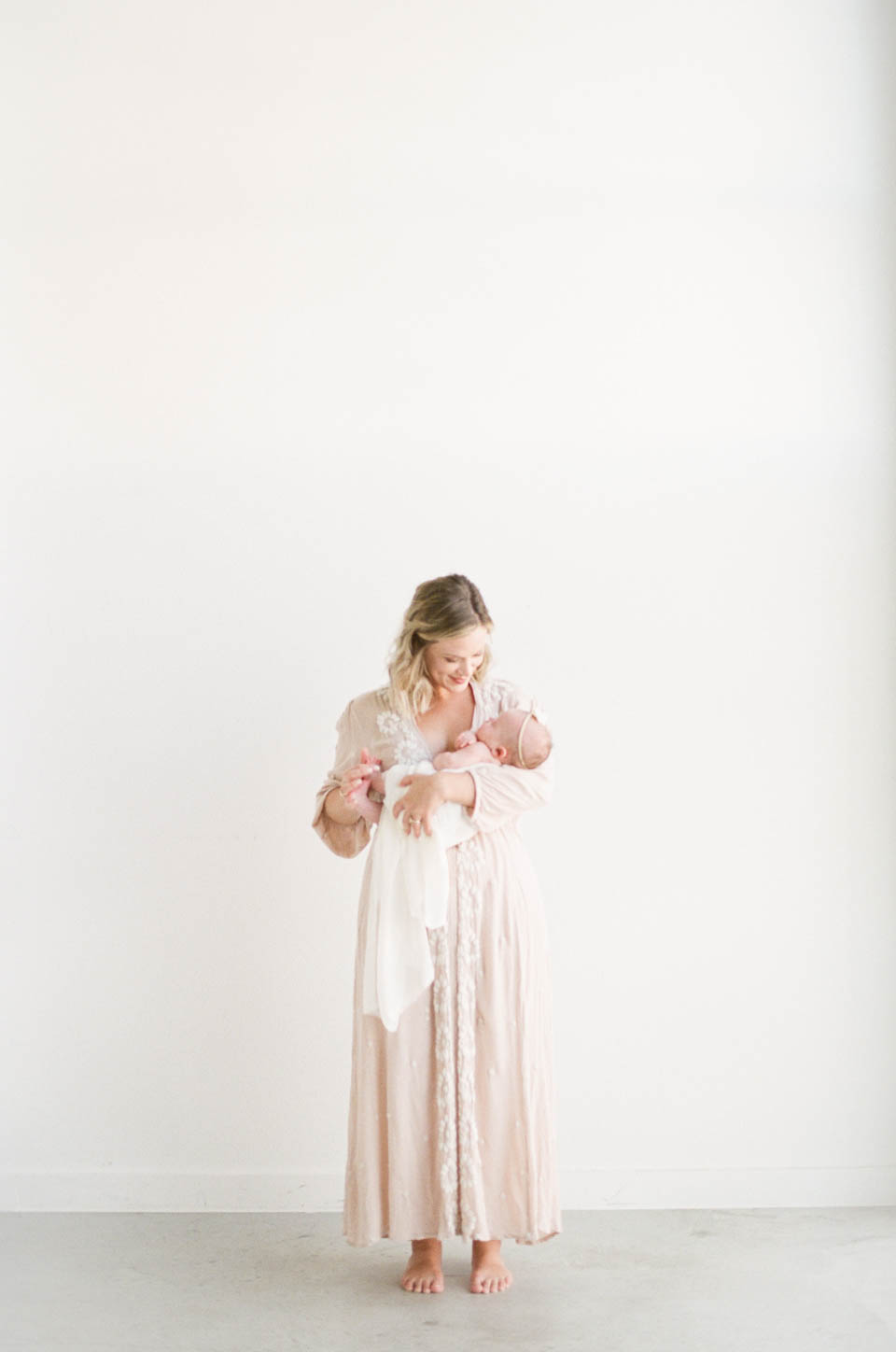 austin Film motherhood photographer light airy studio natural light boho newborn-7