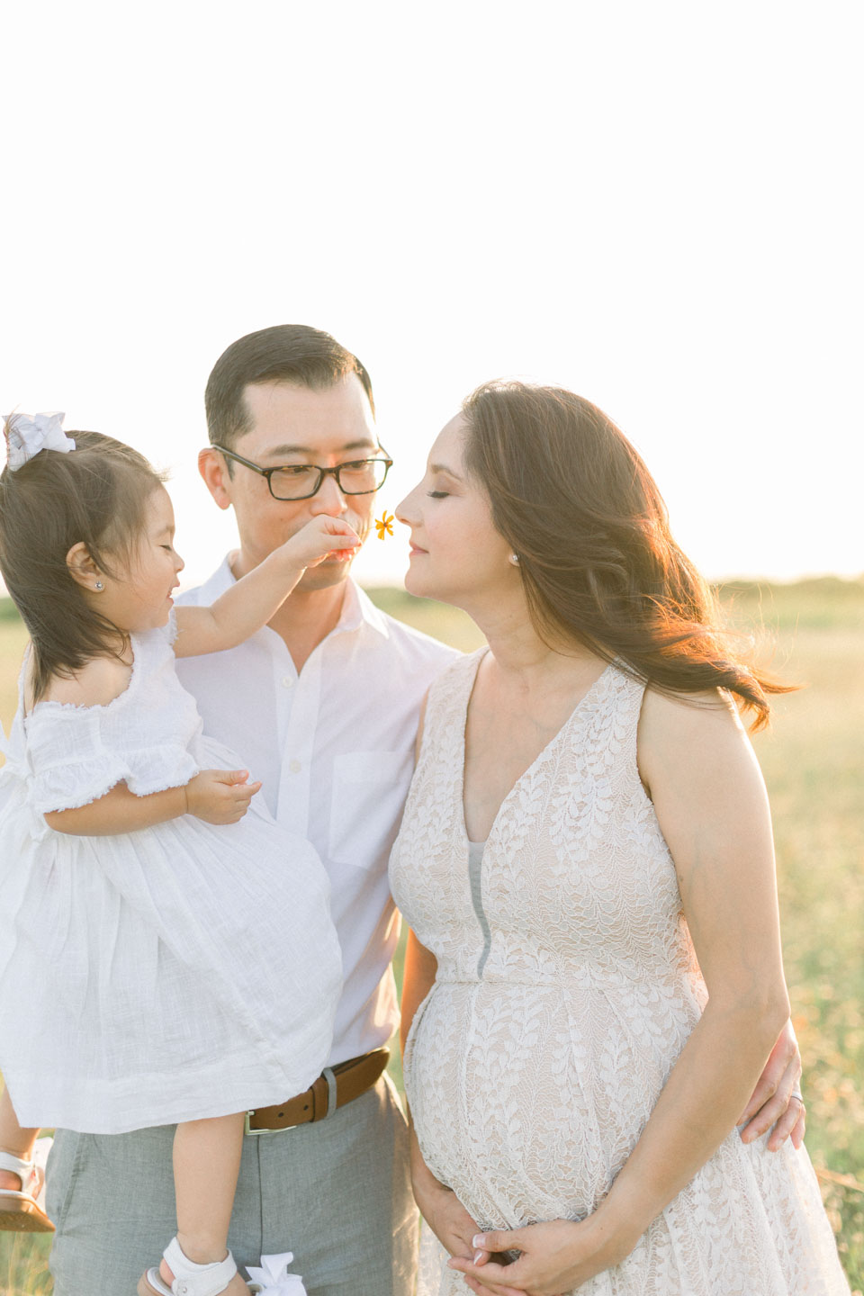 north-austin-motherhood-photographer-light-airy-studio-family-natural-light-7
