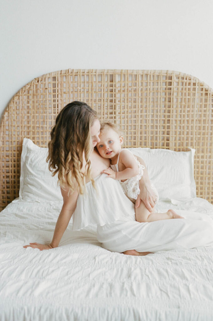 memphis-tennessee-austin-texas-family-photographer-natural-light-and-airy-photo-studio-1