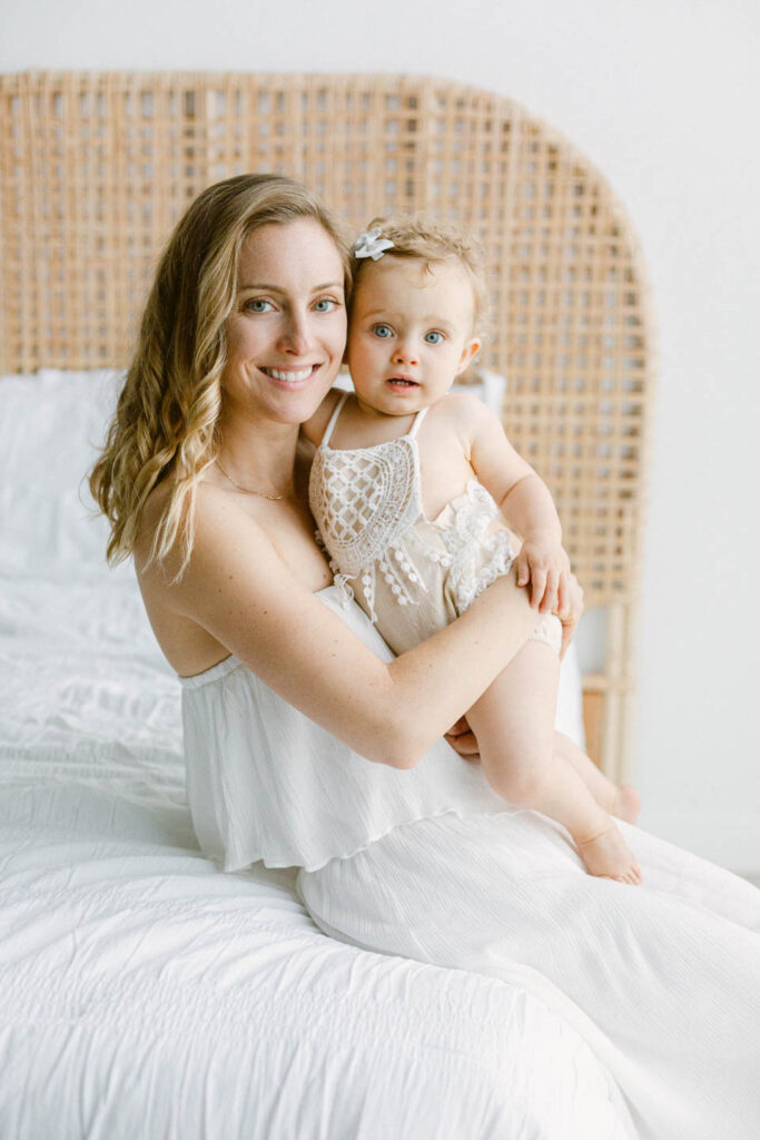 memphis-tennessee-austin-texas-family-photographer-natural-light-and-airy-photo-studio--6