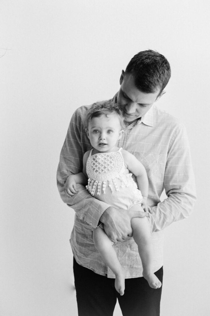 memphis-tennessee-austin-texas-family-photographer-natural-light-and-airy-photo-studio--9