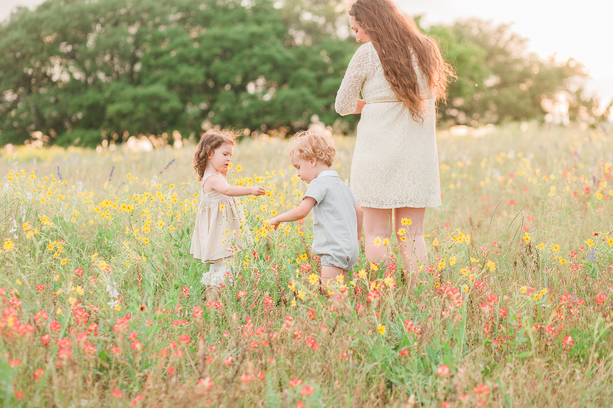 old-settlers-round-rock-mommy-me-mini-session-wildflowers-pflugerville-family-photographer