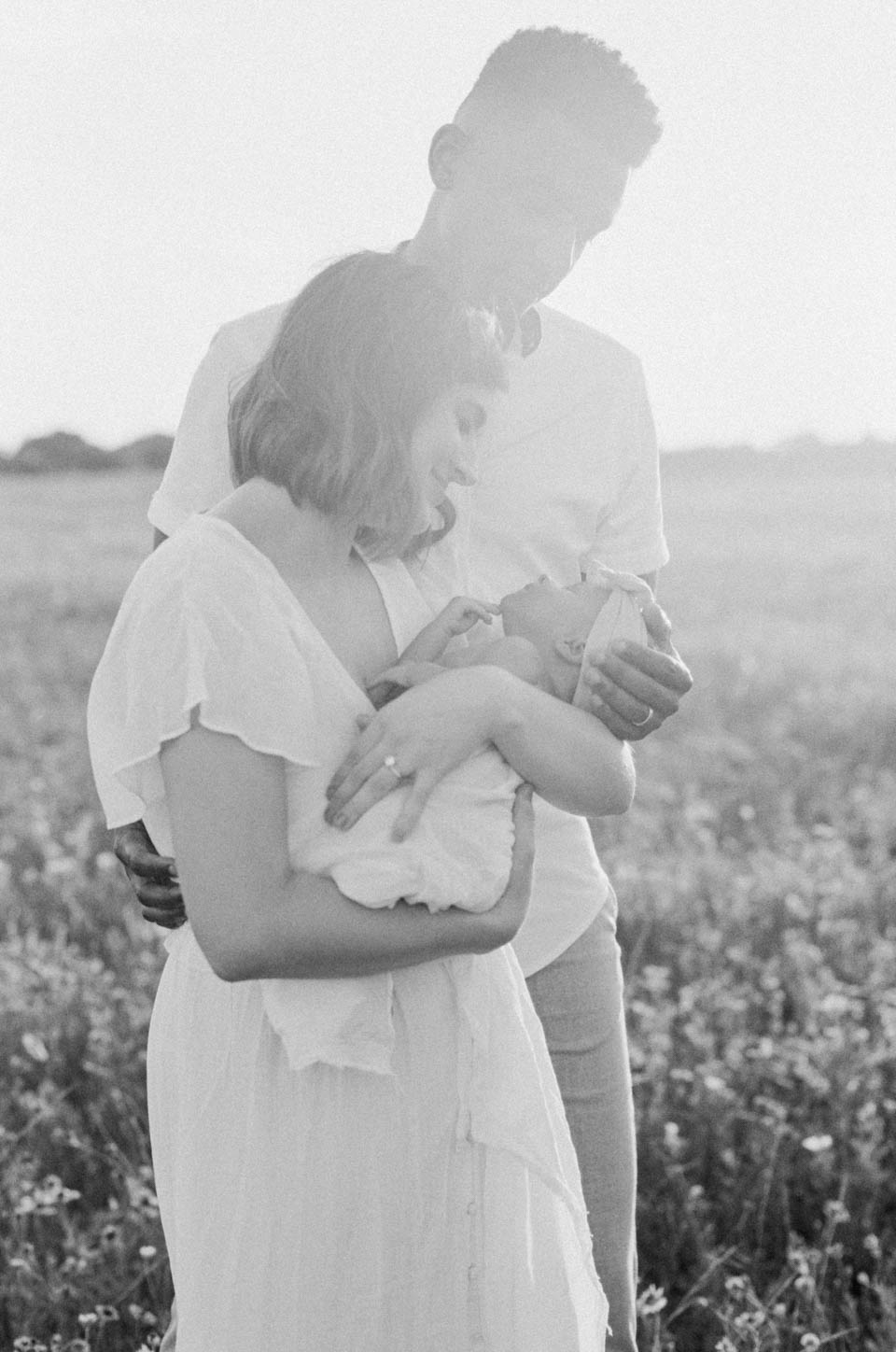 austin-tx-family-newborn-film-photographer-light-airy-studio-wildflowers-mama-fine-art-motherhood-18